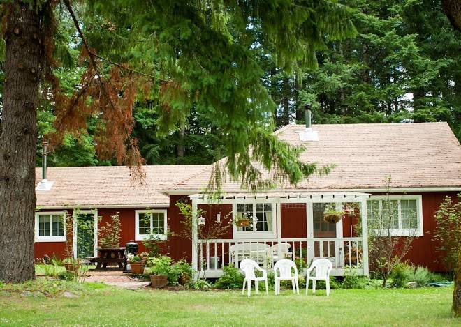 Moon mountain lodging