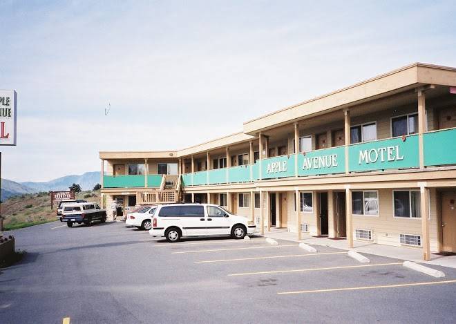 Apple avenue motel