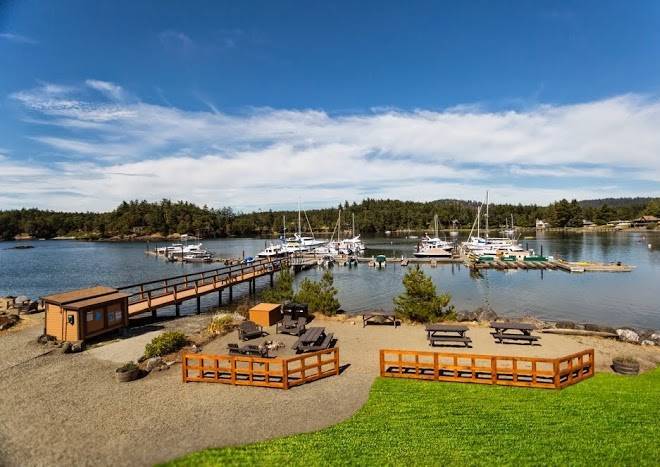 Snug Harbor Resort Image