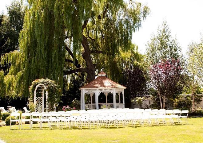 The grand willow inn