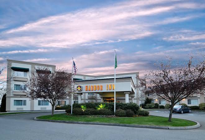 Best western plus edmonds harbor inn