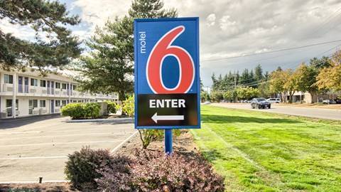Motel 6 everett wa north