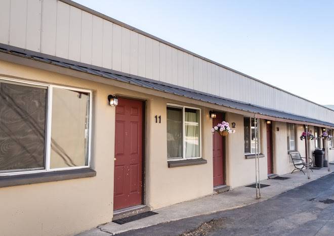 Selkirk motel