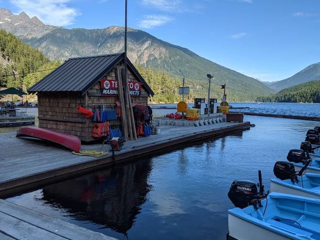 Ross lake resort