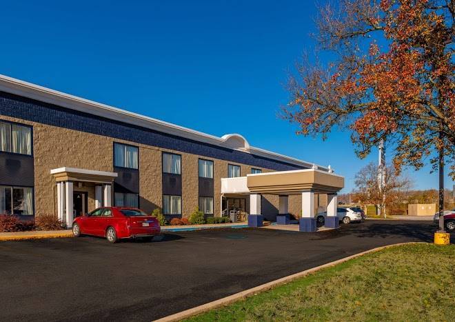 Best western huntington mall inn