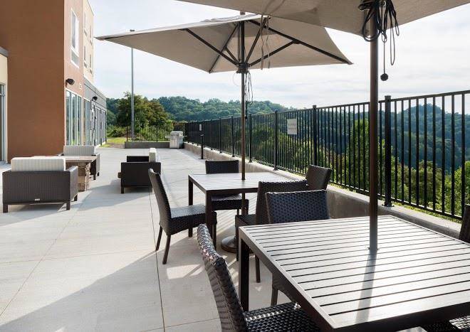 Fairfield Inn & Suites By Marriott Huntington Image