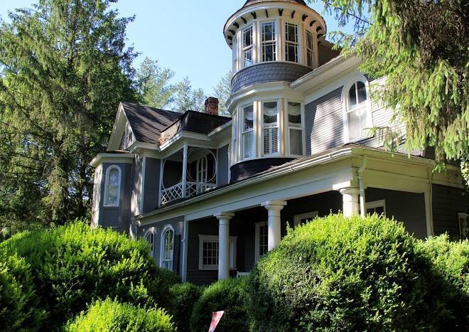 Edgarton inn