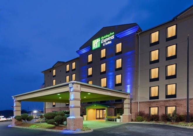 Holiday Inn Express & Suites Charleston Southridge Image