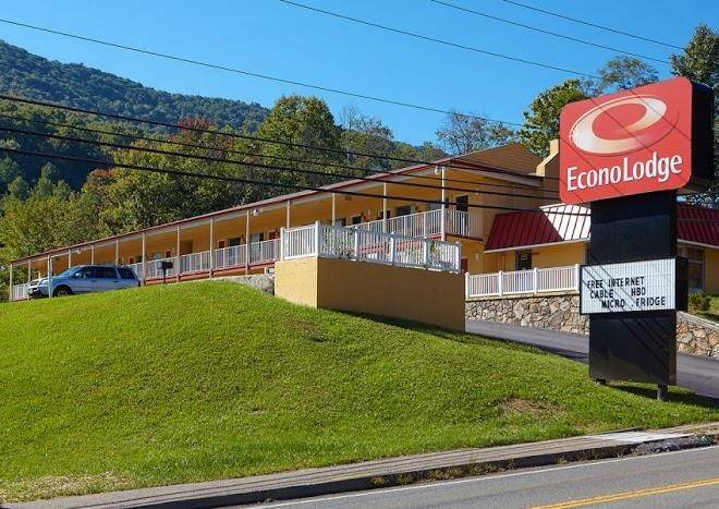 Econo lodge near bluefield college