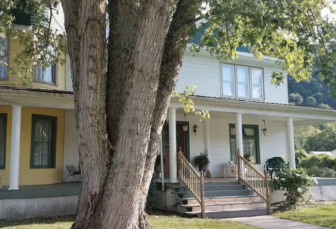 The old victorian inn
