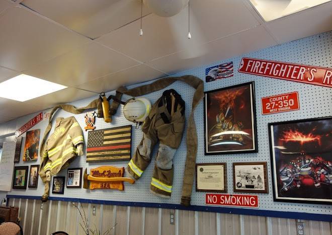 Station 2 restaurant & motel