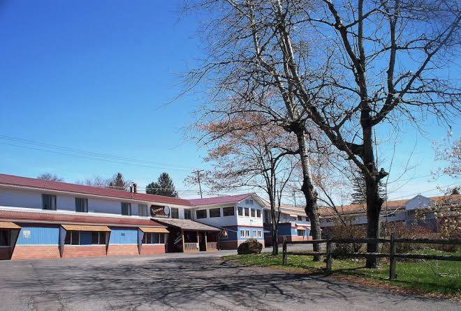 Alpine lodge sawmill restaurant