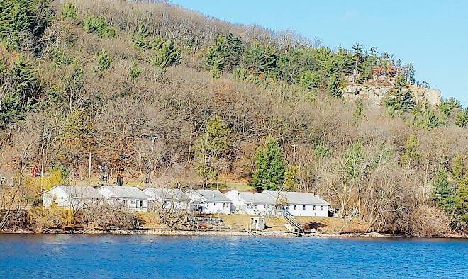 Cabins on the lake