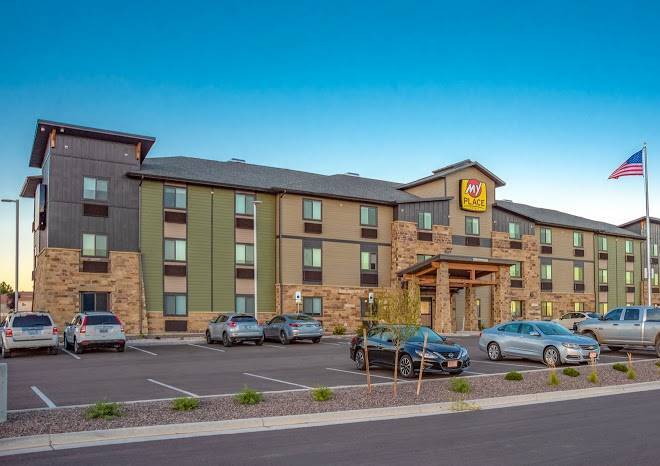 My place hotel green bay wi