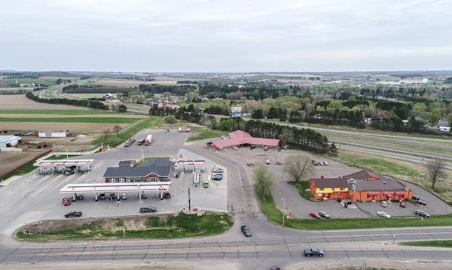 Bloomer inn & suites