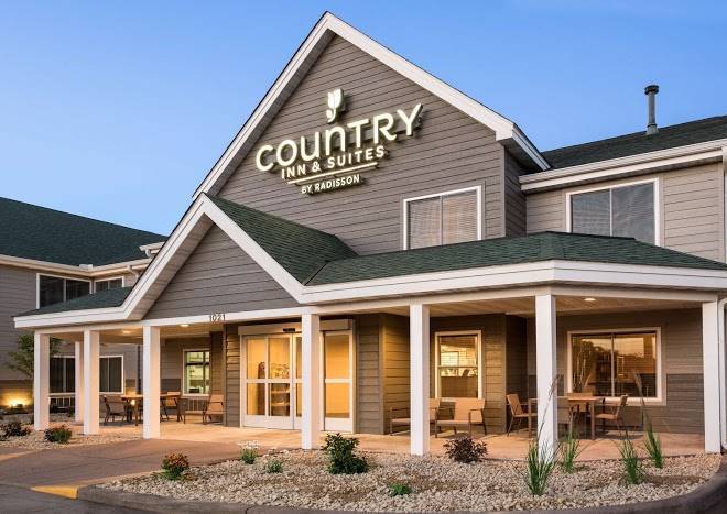 Country inn & suites by radisson chippewa falls wi