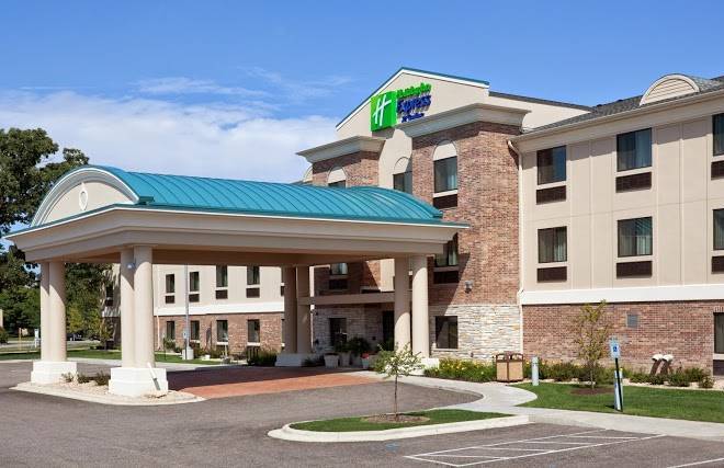 Holiday inn express & suites madison verona