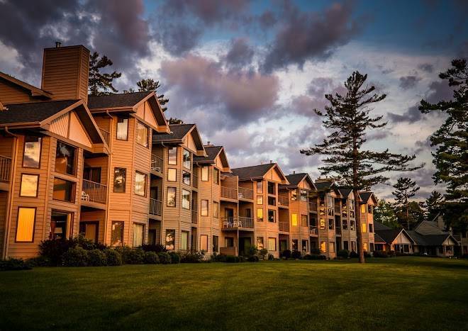 Glidden lodge beach resort