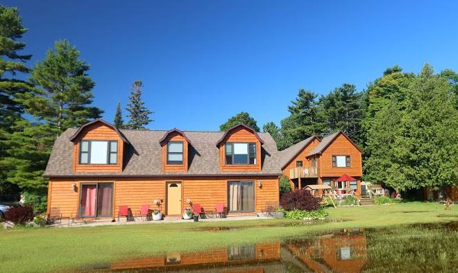 Jackson harbor inn