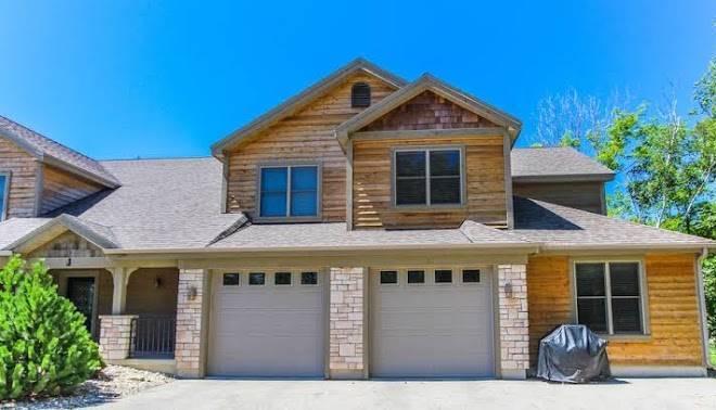 Meadow ridge condominiums