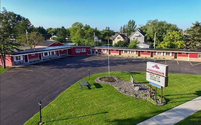 Superior bay boutique motel