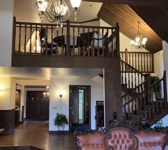 Otter creek inn fireplace & jacuzzi suites