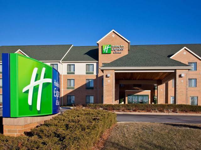 Holiday inn express & suites pleasant prairie kenosha