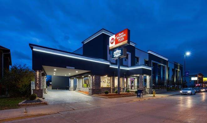 Best western plus milwaukee west