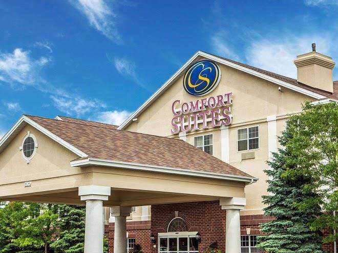 Comfort suites milwaukee airport