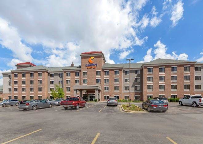 Comfort suites milwaukee park place