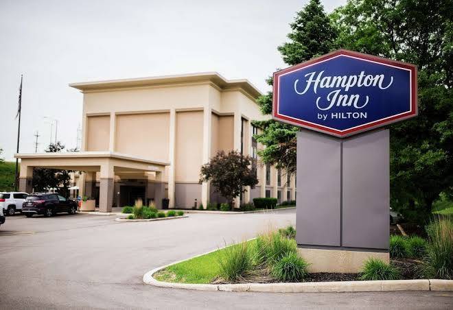 Hampton inn milwaukee northwest