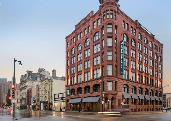 Homewood suites by hilton milwaukee downtown