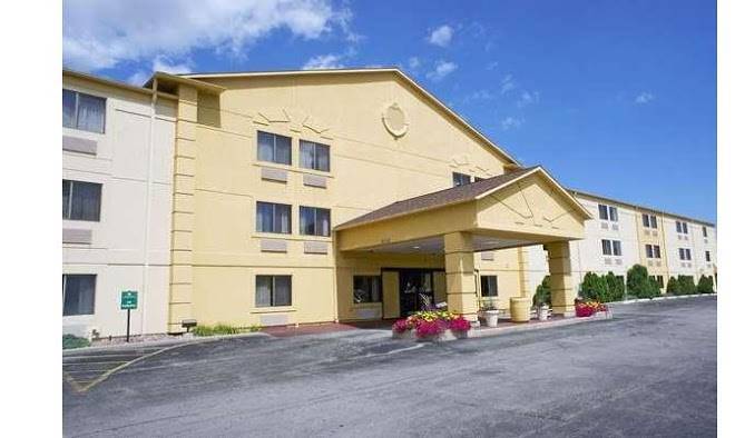 La quinta inn by wyndham milwaukee glendale hampton ave