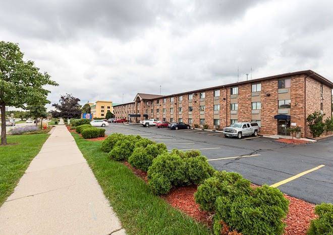 Motel 6 milwaukee wi glendale