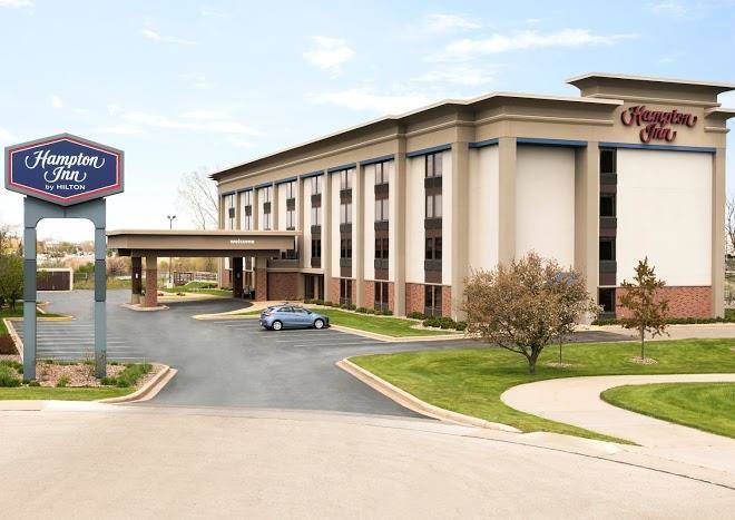 Hampton inn appleton fox river mall area