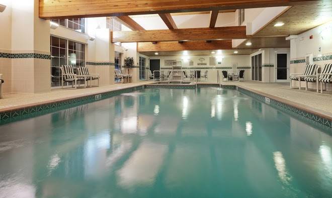 Country inn & suites by radisson port washington wi