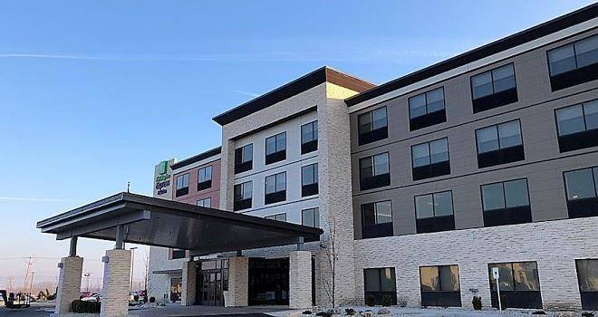 Holiday inn express & suites racine