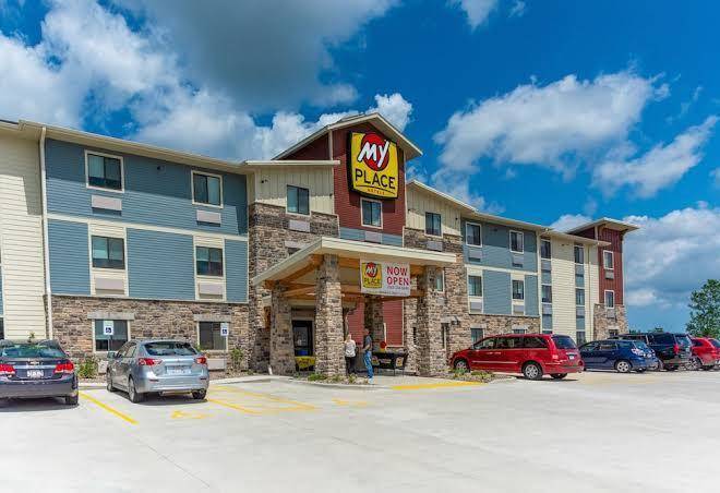 My place hotel mount pleasant wi