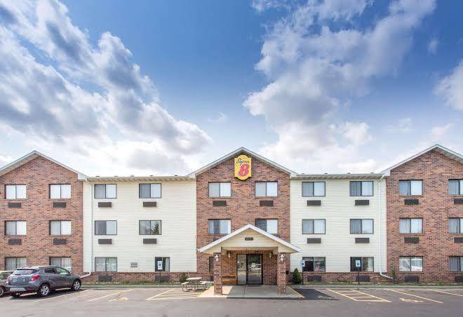 Super 8 by wyndham racine