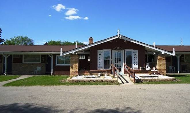 Spinning wheel motel