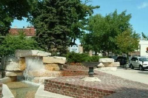 Fountain park motel