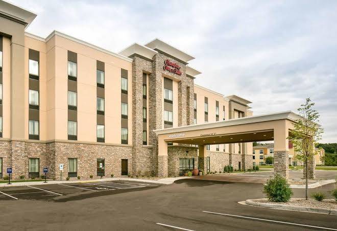 Hampton inn & suites hudson