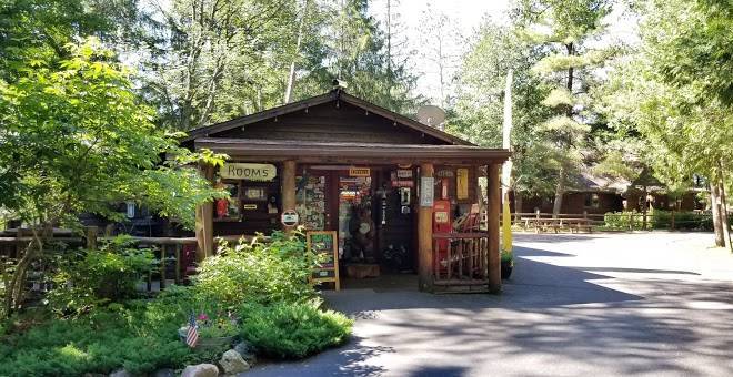 Sandy point resort and disc golf ranch