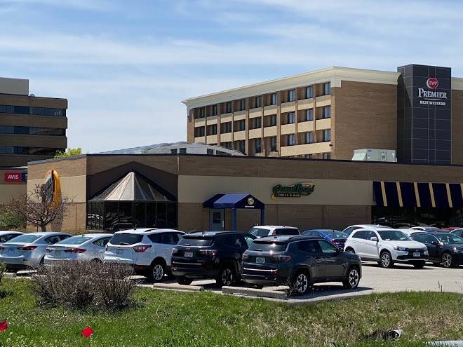 Best western premier milwaukee brookfield hotel & suites