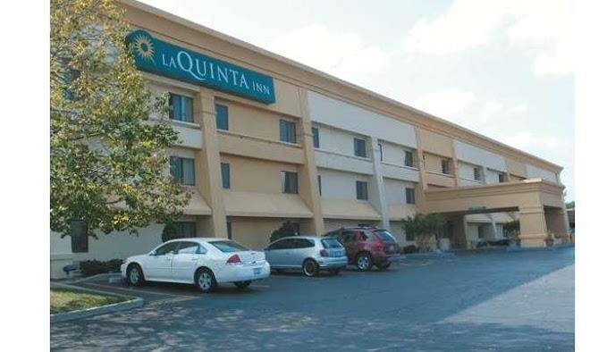 La quinta inn by wyndham milwaukee west brookfield