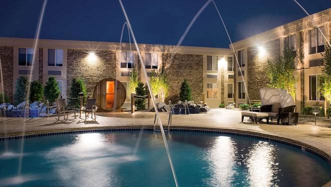 Hotel marshfield