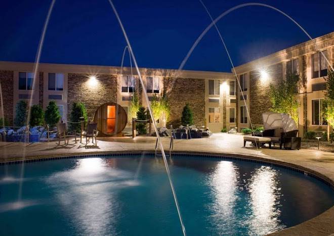 Hotel marshfield
