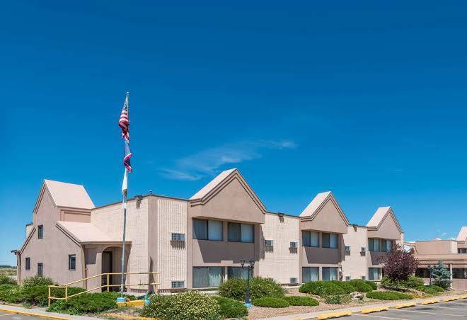 Super 8 by wyndham laramie