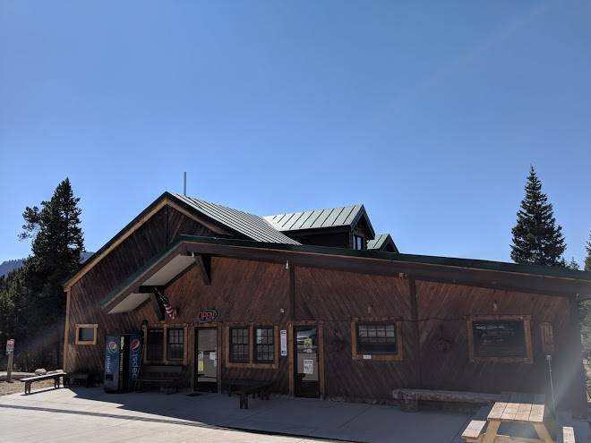 Meadowlark lake lodge