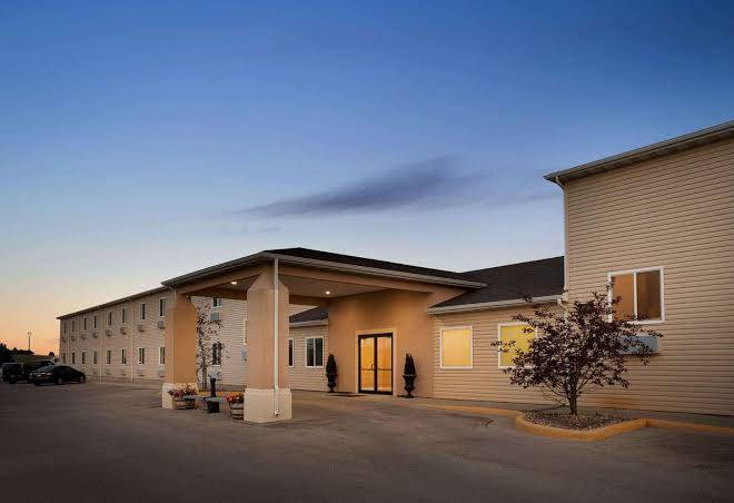 Travelodge By Wyndham Gillette Image